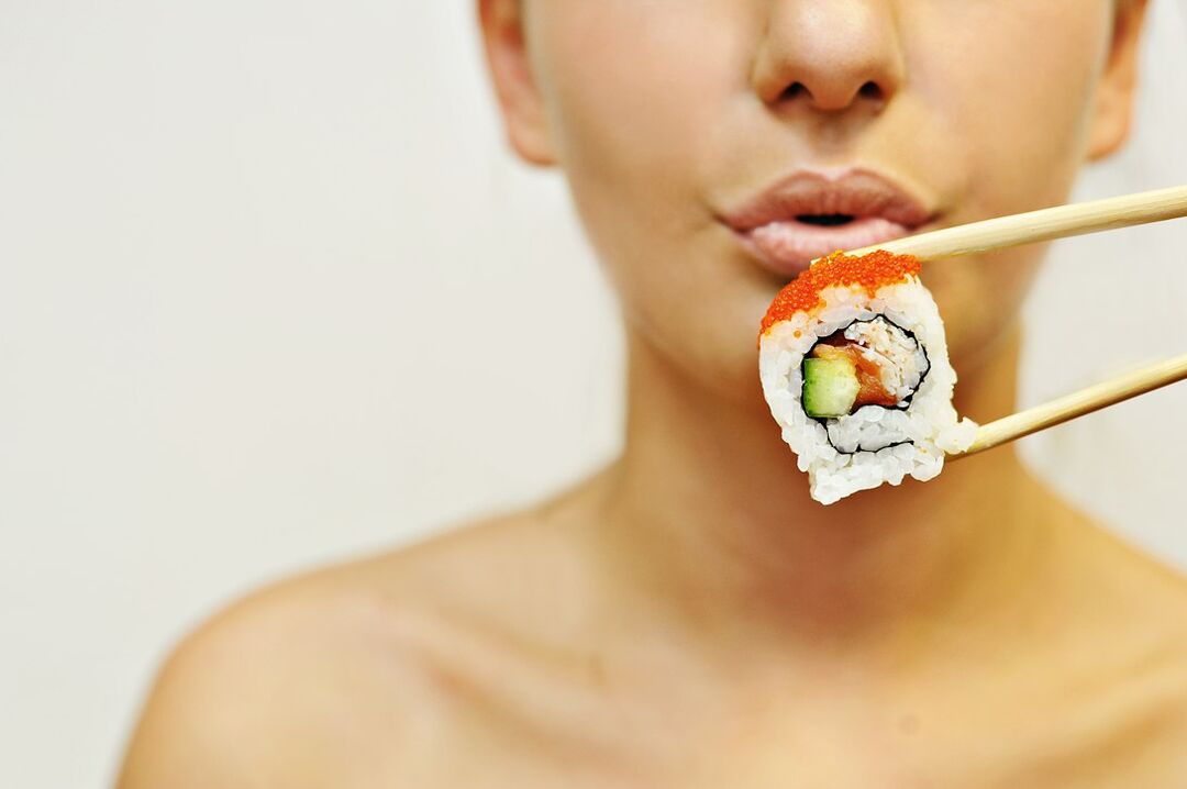 comer sushi en una dieta japonesa