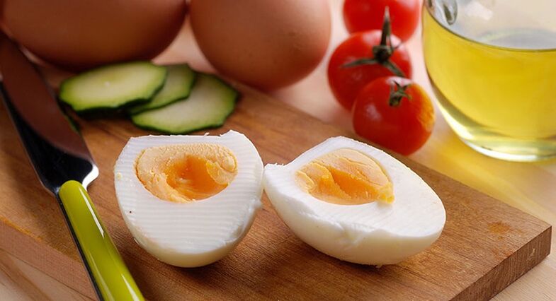 huevo cocido y verduras para adelgazar